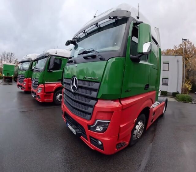 Unsere neuen Fahrzeuge sind eingetroffen ✅

#mercedesbenz #reeloftheday #goprohero #truck #ontheroad